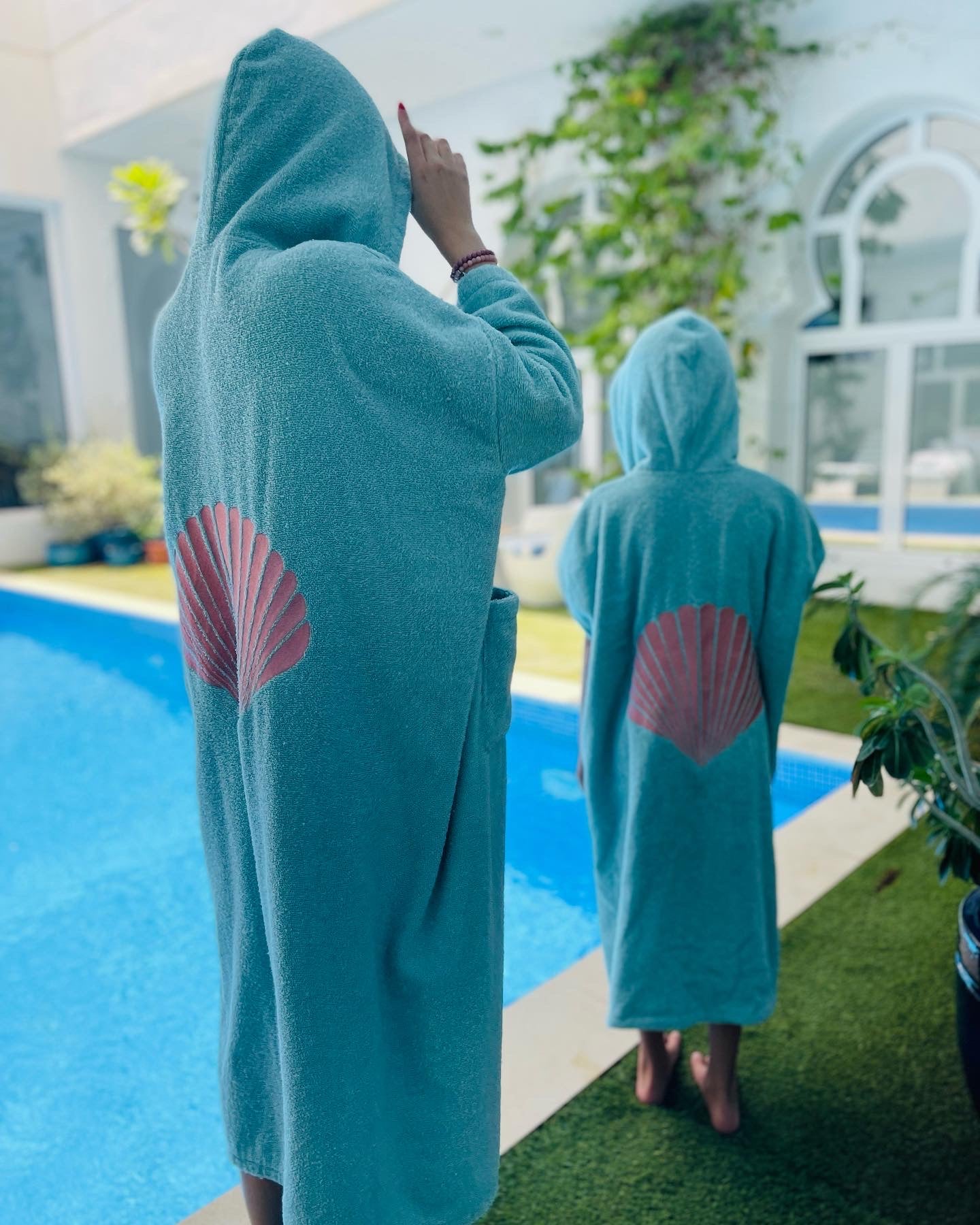 Women's Pastel Blue Shell Bisht