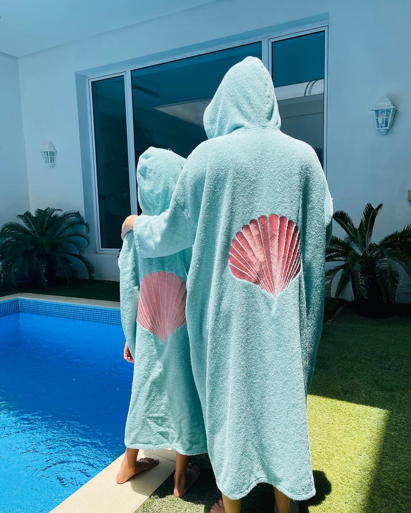 Women's Pastel Blue Shell Bisht